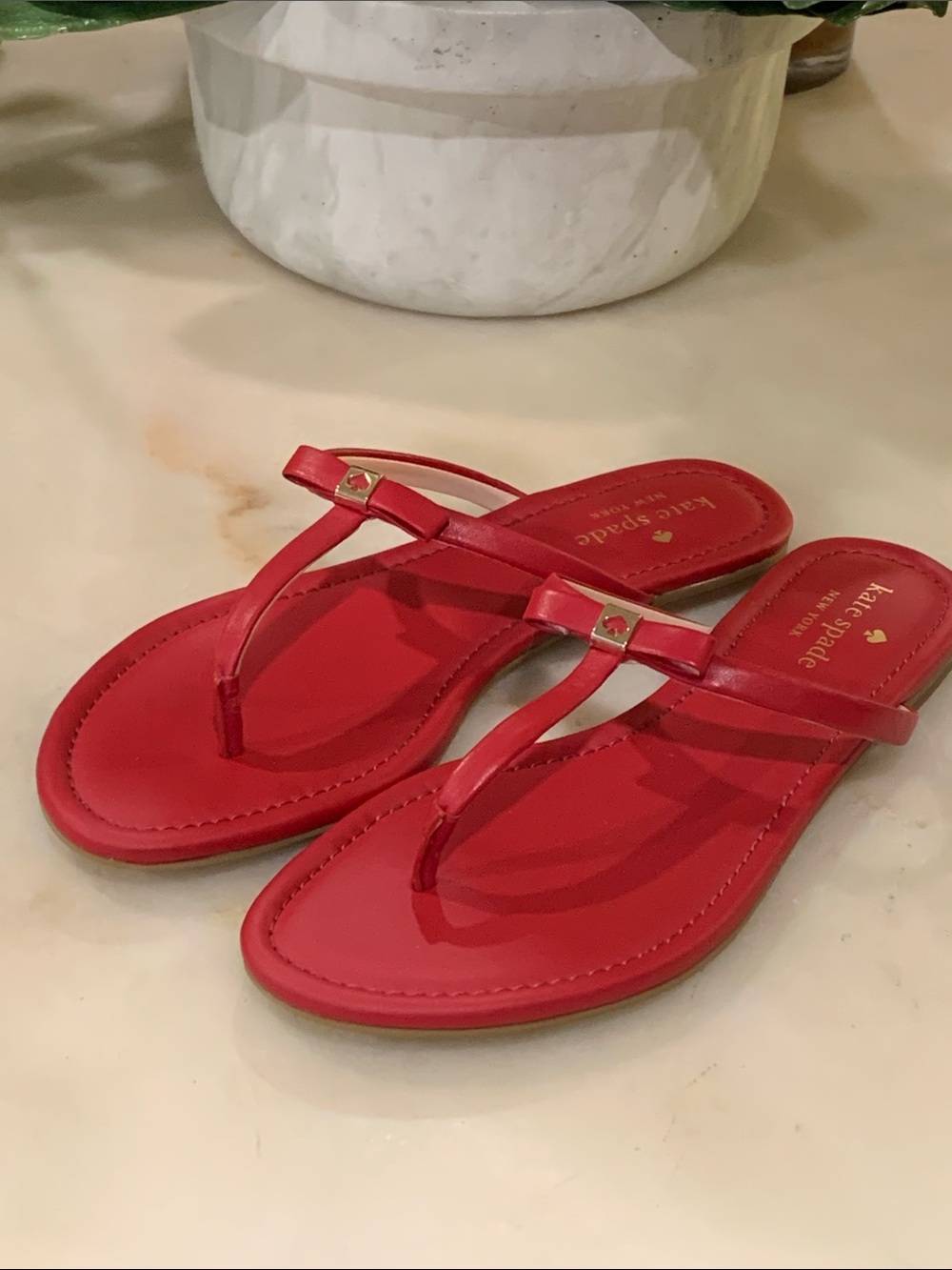 KATE SPADE Red leather t-strap sandal Size 9.5